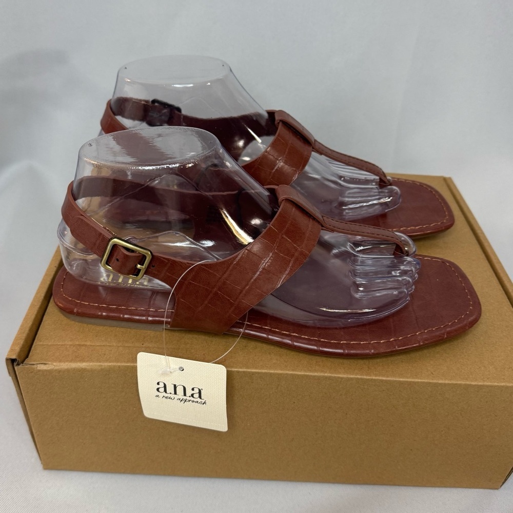 A.n.a. Kate T-strap Flat Sandals Cognac Brown Beach Women's 8.5 NWT